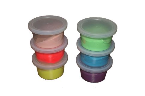 Putty red store