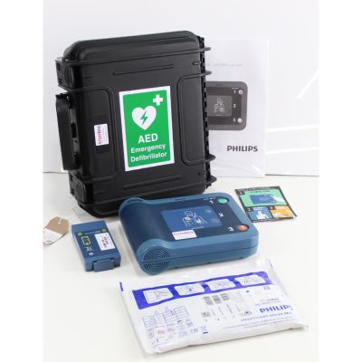 Philips Heartstart FRx Semi Automatic AED Defibrillator unit with all its accessories