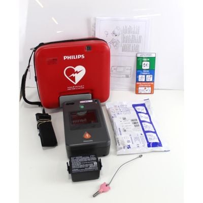 Philips Heartstart FR3 AED Defibrillator with all its accessories
