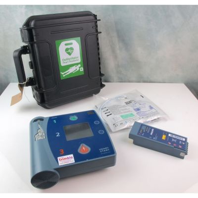 Philips  Heartstart FR2+ AED Defibrillator with Battery (100%), 1 NEW Pack of Electrodes & Robust Carry Case