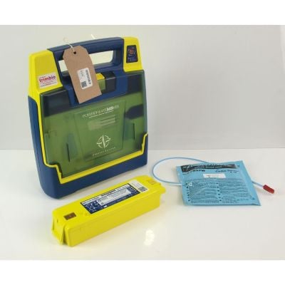 Cardiac Science G3 Semi Automatic AED Defibrillator with  Battery  (72%) & 1NEW Pack of Electrodes 