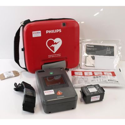 Philips Heartstart FR3 AED Defibrillator, with Good Battery , 1 Pack of NEW Electrodes & Carry Case