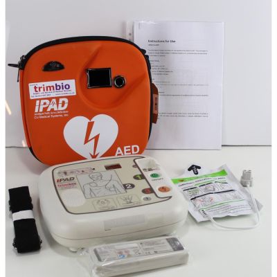 CU Medical iPad SP01 Semi Automatic AED Defib image showing defibrillator with all its accessories