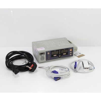 Nellcor N-550 Pulse Oximeter SPO2 Finger Monitor -  NEW Sensor & Extension - NEW Battery