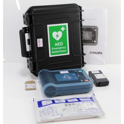 Philips Heartstart FRx Semi Automatic AED with NEW Battery, 1 Pack of NEW Electrodes & Robust Carry Case