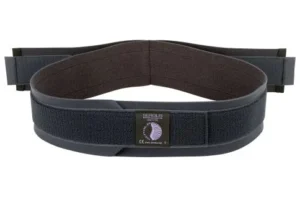 A Serola sacroiliac belt with an adjustable Velcro fastening, designed to stabilise the SI joint and provide targeted lower‑back support for pain relief and rehabilitation.